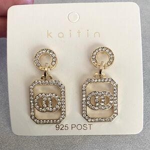 NEW!!!! Gold & Diamond Style Dangle Earrings
